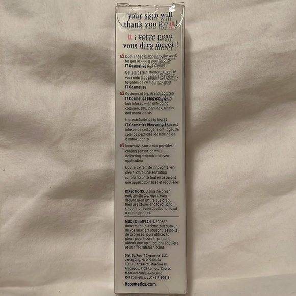 IT Cosmetics Heavenly skin 2-in-1 tap and smooth brush No. 706 Never used - Picture 3 of 3